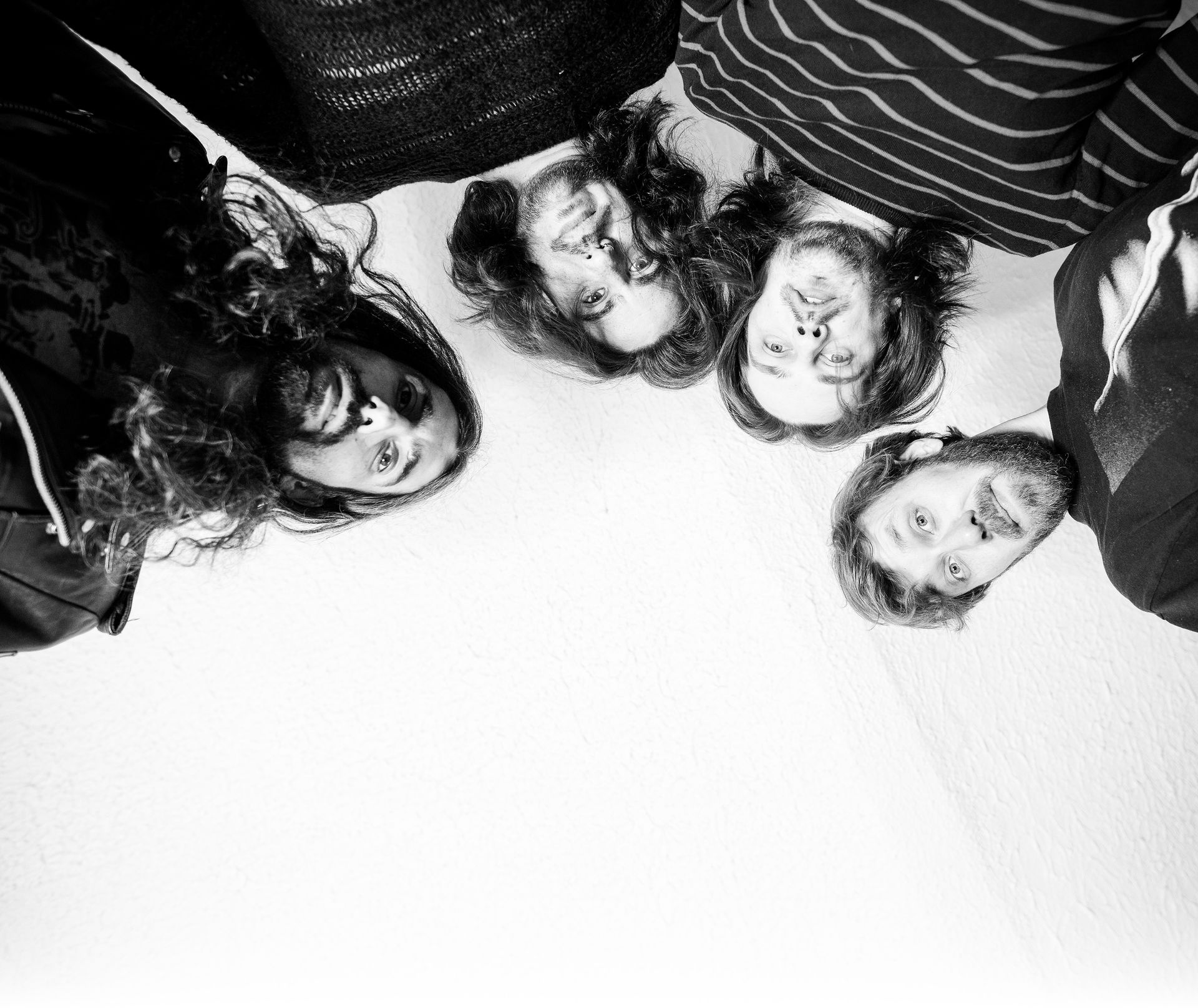 Love Buzz Bandfoto 2